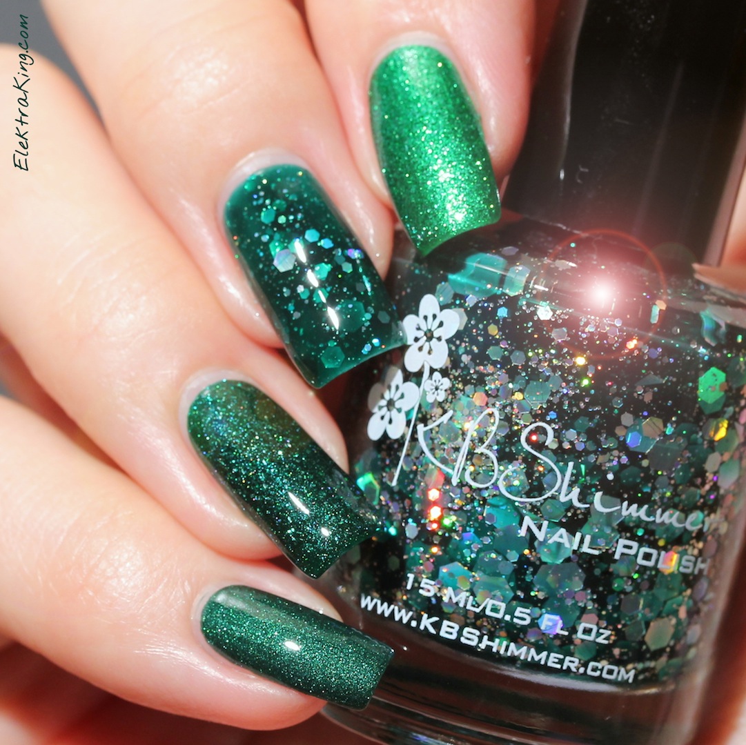 Holiday Must Haves: Emeralds & Christmas Trees {December 2}